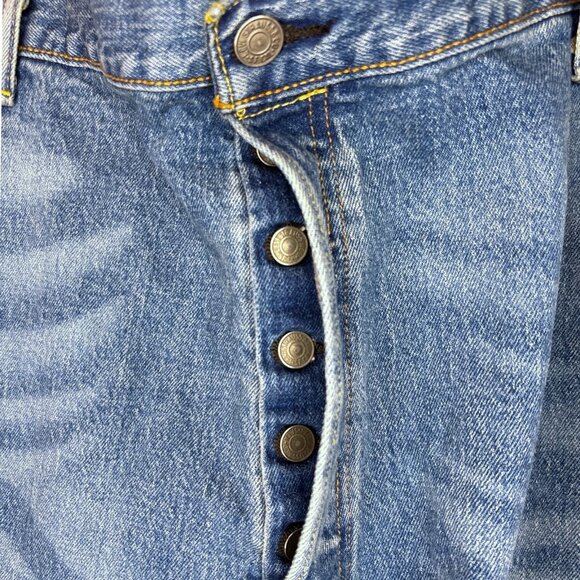 Levis 501 Button Fly Jeans Mens W44 L32 Blue Denim Straight Leg Classic Med Wash - Picture 9 of 16